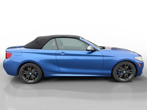Used 2016 BMW M235i Convertible image 6