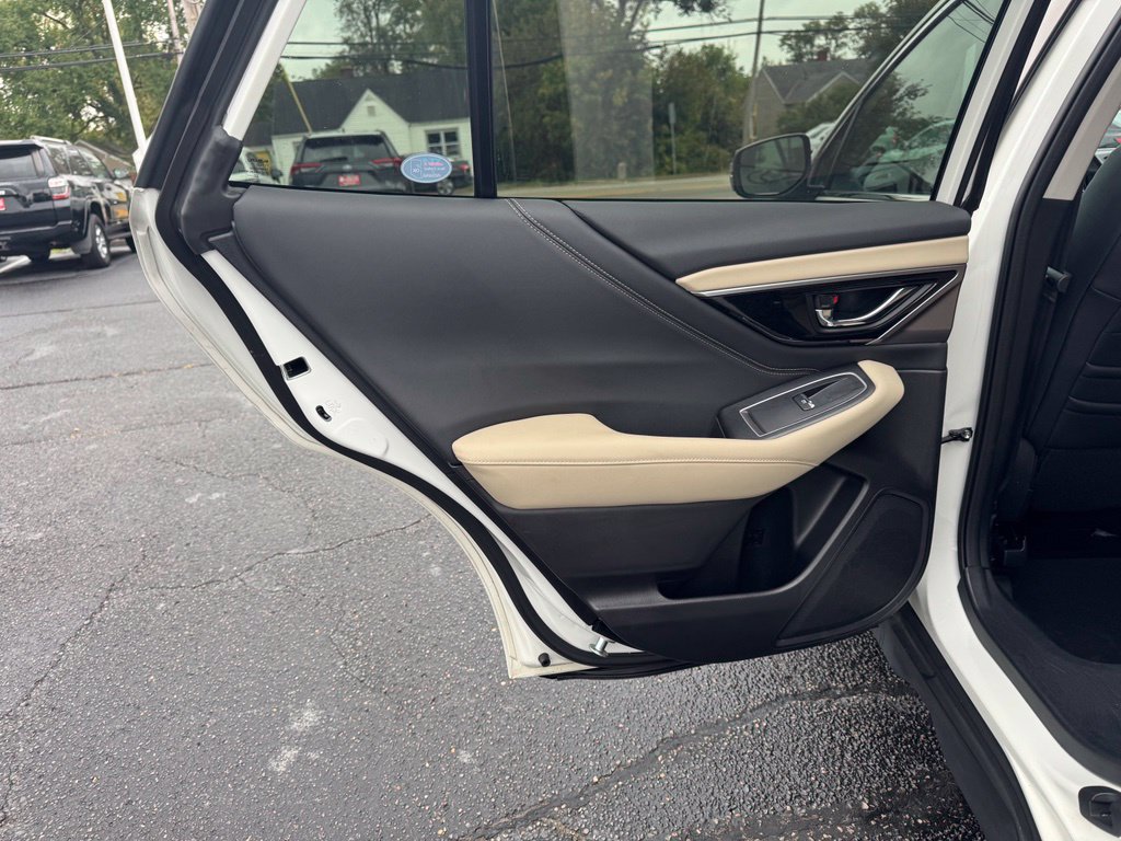 Used 2023 Subaru Outback Limited AWD/4WD image 19