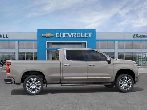 New 2026 Chevrolet Silverado 1500 High Country w/ High Country Premium Package AWD/4WD image 5