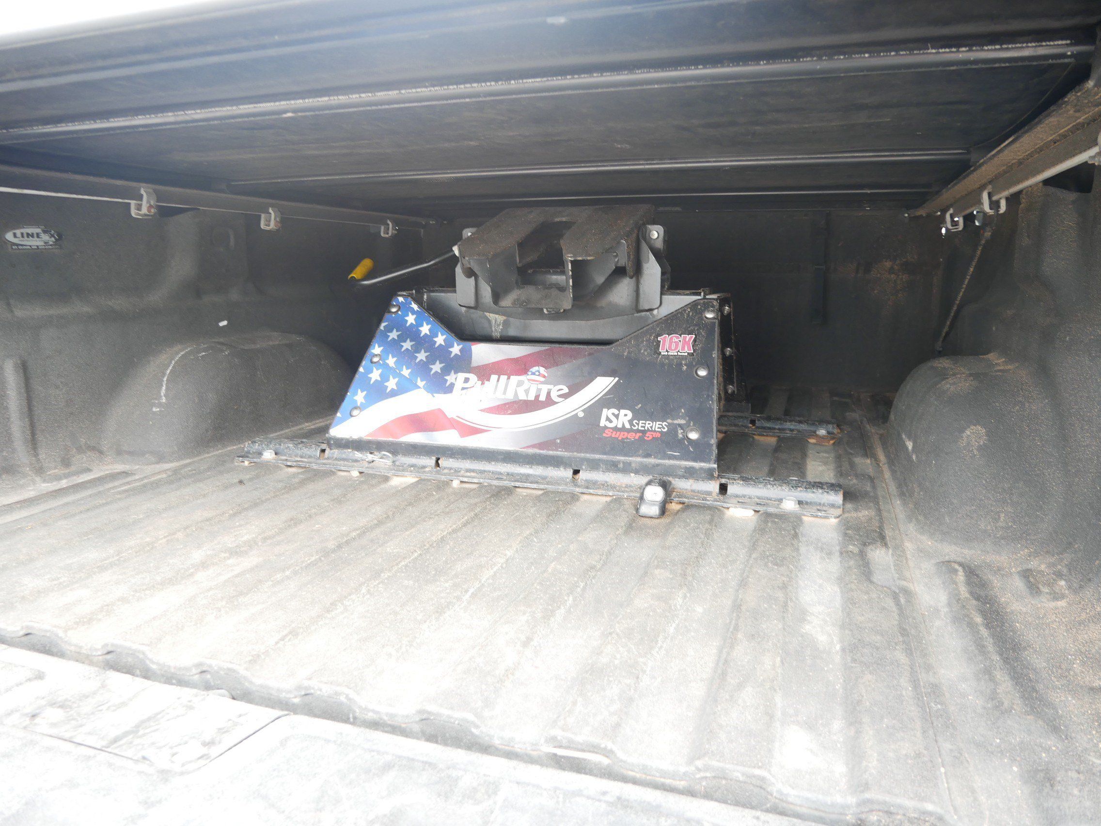 Used 2014 GMC Sierra 2500 Denali w/ Suspension Package, Off-Road AWD/4WD image 18