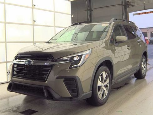 Certified 2025 Subaru Ascent Premium AWD/4WD image 1
