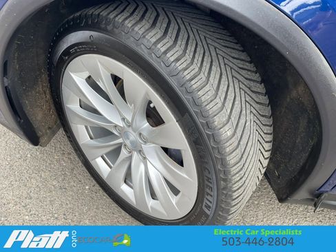 Used 2019 Tesla Model X 100D image 23