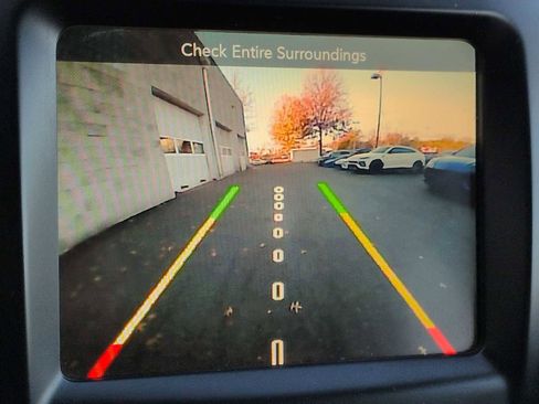 Used 2016 Jeep Cherokee Limited image 32