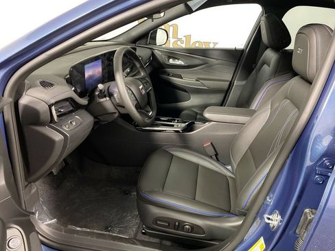 Used 2026 Buick Envista Sport Touring w/ Convenience I Package FWD image 11