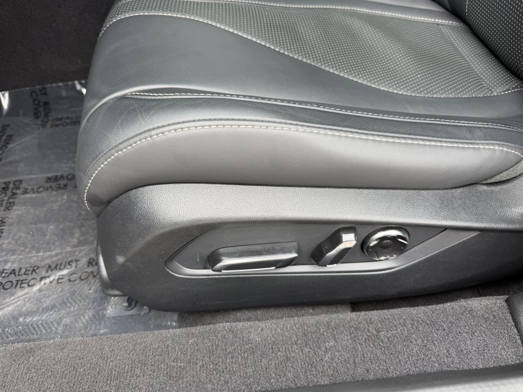 Used 2025 Acura TLX w/ Technology Package FWD image 34