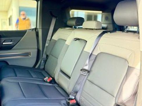 New 2025 GMC Hummer EV 2X AWD/4WD image 18