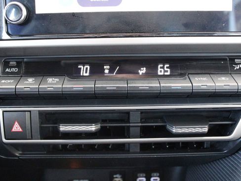 Certified 2025 Toyota Camry SE image 36