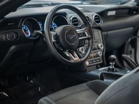 Used 2017 Ford Mustang Coupe image 22