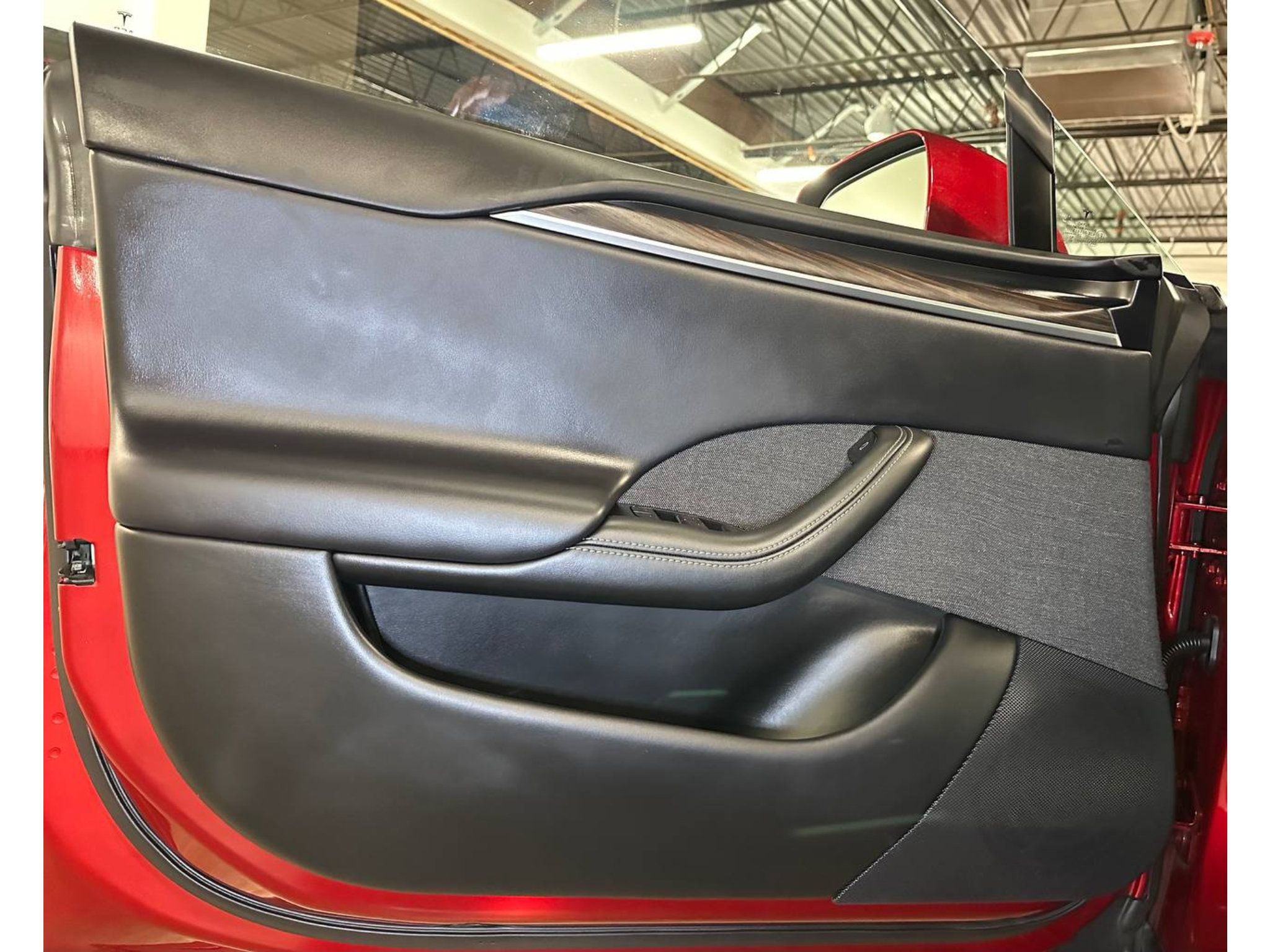 Used 2024 Tesla Model S AWD/4WD image 18