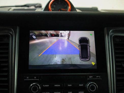 Used 2018 Porsche Macan image 14