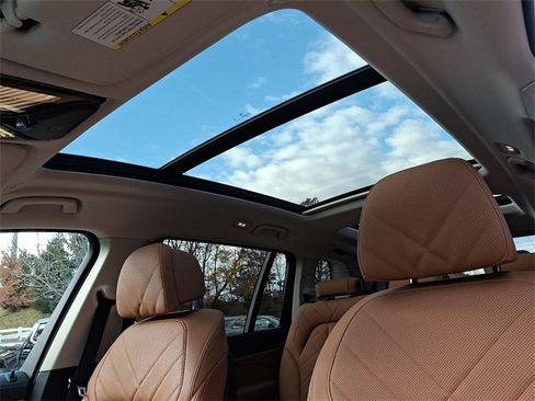 Used 2024 BMW X7 xDrive40i w/ Premium Package image 14