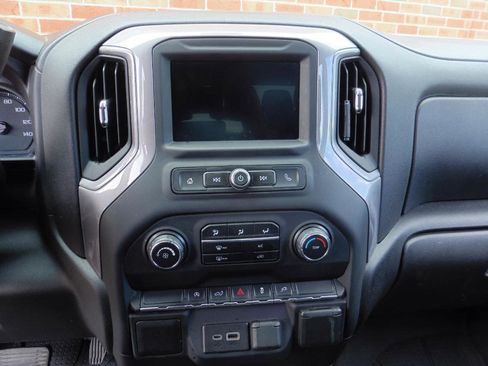 Used 2021 Chevrolet Silverado 1500 Custom AWD/4WD image 26
