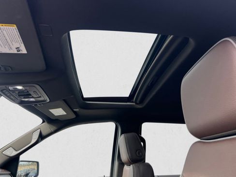 Used 2024 GMC Sierra 1500 Denali image 11