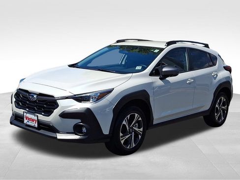 Used 2026 Subaru Crosstrek 2.0i Premium AWD/4WD image 3