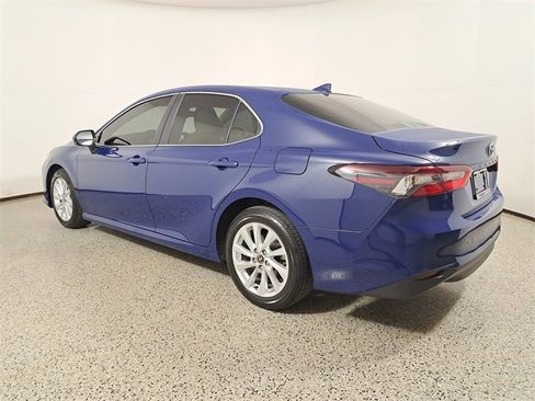 Used 2024 Toyota Camry LE image 7