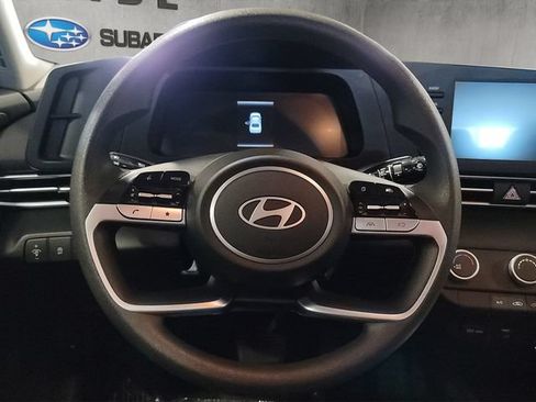 Used 2024 Hyundai Elantra SE FWD image 17