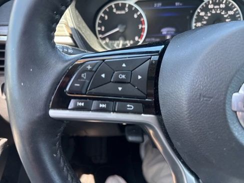 Used 2021 Nissan Altima 2.5 SL FWD image 30