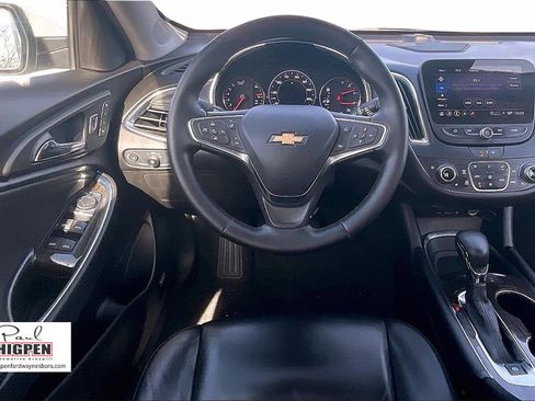 Used 2024 Chevrolet Malibu LT image 5