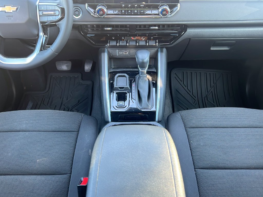 Used 2024 Chevrolet Colorado LT w/ LT Convenience Package RWD image 15