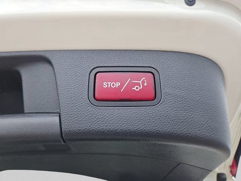 Used 2018 Mercedes-Benz GLA 250 image 20