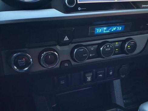 Certified 2023 Toyota Tacoma TRD Off-Road image 10