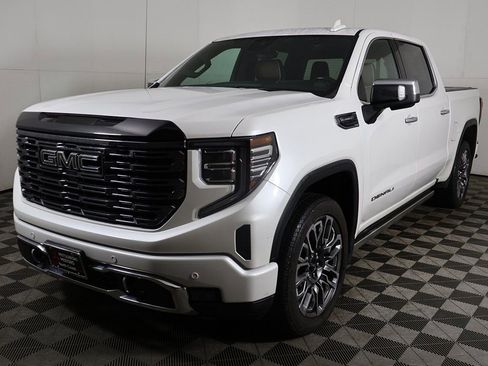Used 2025 GMC Sierra 1500 Denali Ultimate AWD/4WD image 13