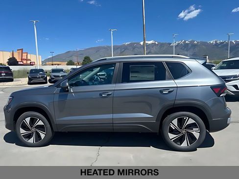 New 2026 Volkswagen Taos SE AWD/4WD image 6
