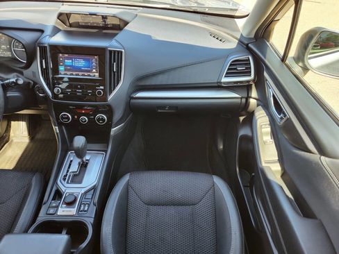 Used 2020 Subaru Forester Premium AWD/4WD image 16