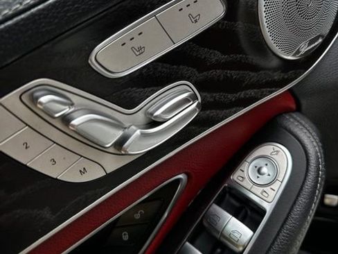 Used 2015 Mercedes-Benz C 300 4MATIC Sedan image 11