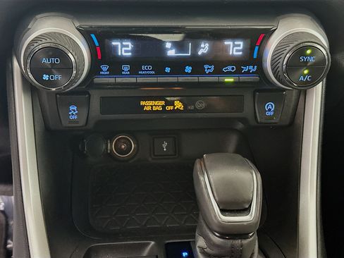 Used 2021 Toyota RAV4 XLE Premium FWD image 23
