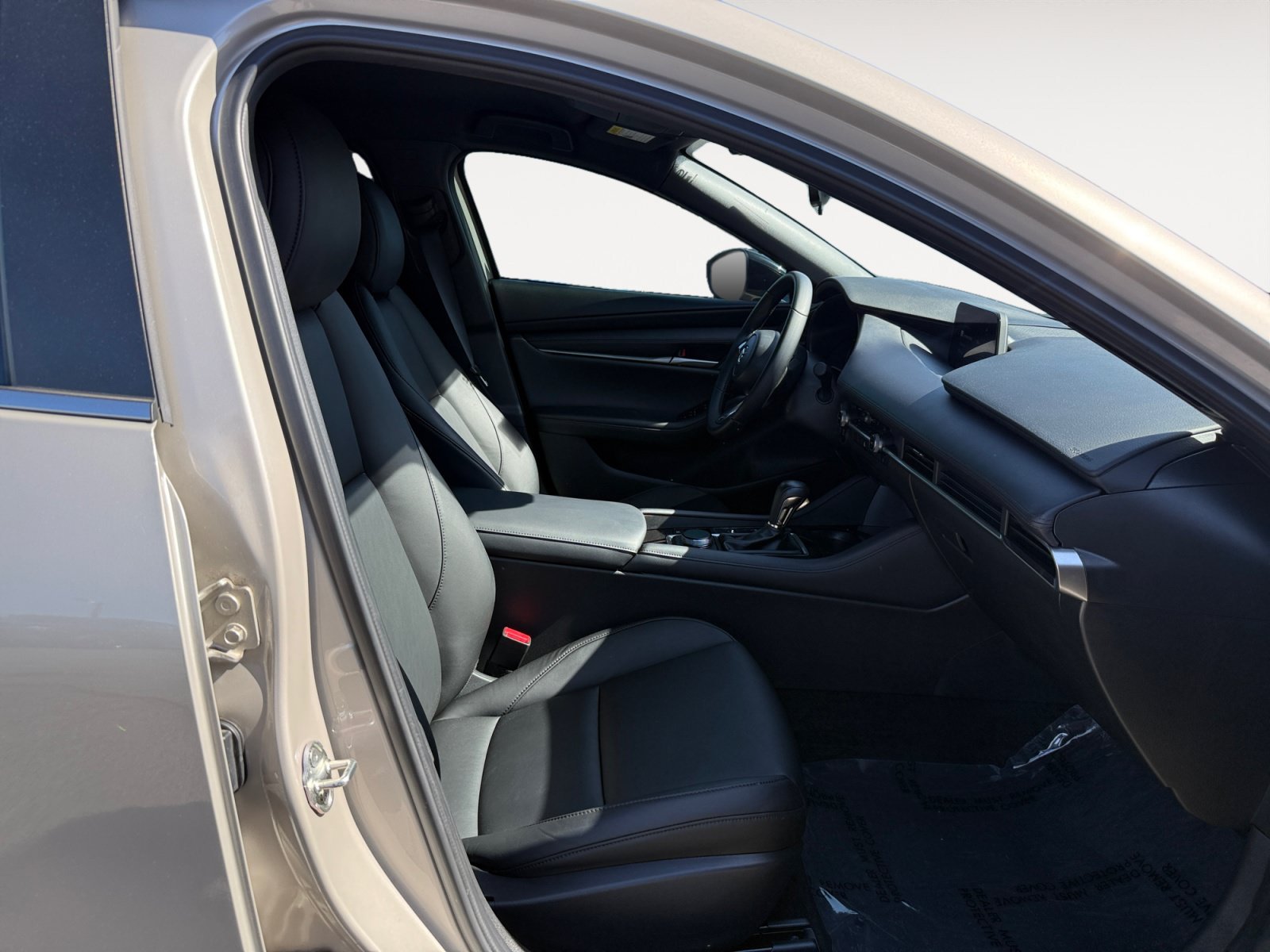 Certified 2025 MAZDA MAZDA3 s Sport FWD image 19