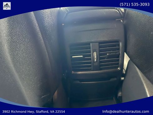 Used 2016 Mercedes-Benz GLA 250 4MATIC image 16