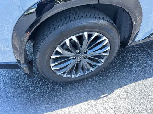 Certified 2026 Nissan Rogue Platinum w/ Platinum Premium Package AWD/4WD image 10