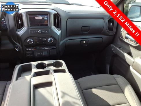 Used 2025 Chevrolet Silverado 1500 Custom Trail Boss w/ LPO, Dark Essentials Package image 19