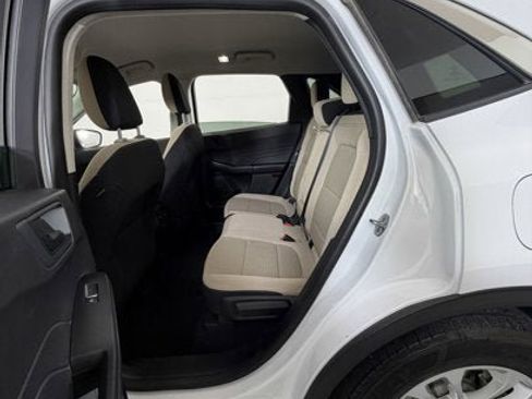 Used 2022 Ford Escape SE w/ Convenience Package image 8