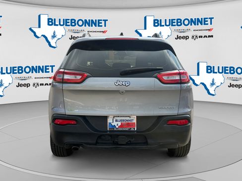 Used 2015 Jeep Cherokee Sport w/ Sport Appearance Group FWD image 6