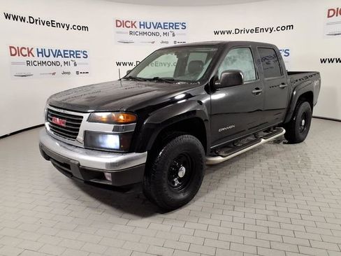 Used 2005 GMC Canyon SLE image 1