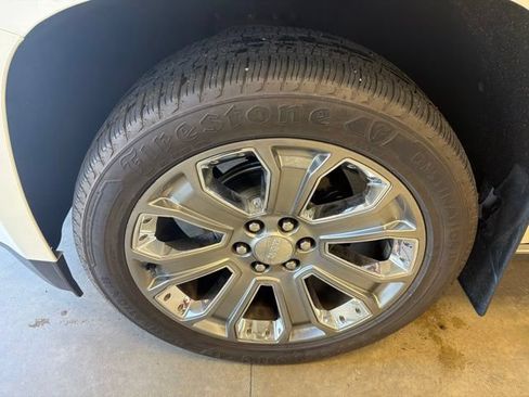 Used 2015 GMC Yukon Denali AWD/4WD image 8