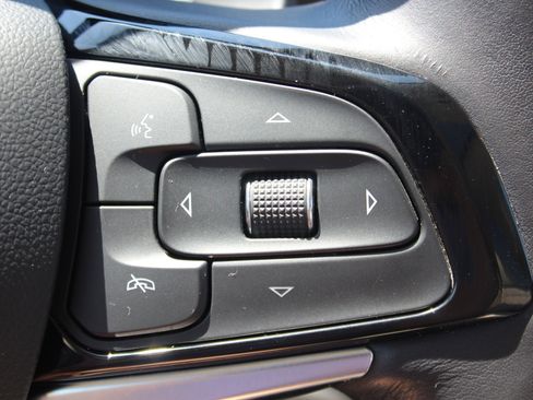 Used 2023 Buick Enclave Avenir w/ Avenir Technology Package AWD/4WD image 11