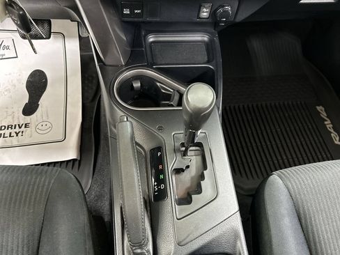 Used 2016 Toyota RAV4 LE AWD/4WD image 17