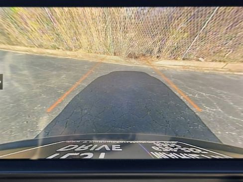 Used 2021 Porsche Macan image 24