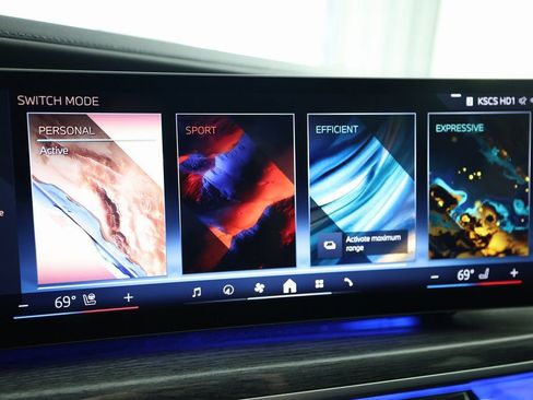 Used 2023 BMW i7 xDrive60 image 34