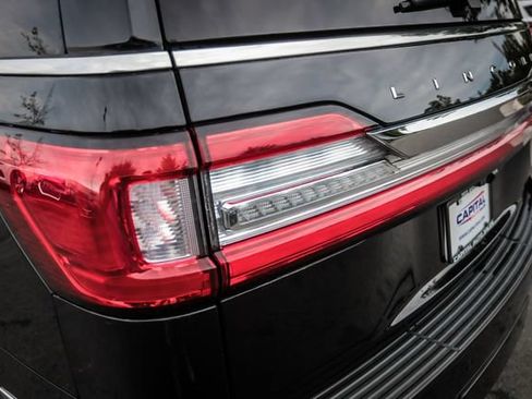 Used 2018 Lincoln Navigator L Reserve w/ Technology Package AWD/4WD image 22