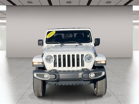 Used 2022 Jeep Gladiator Overland w/ Popular Equipment Package image 9