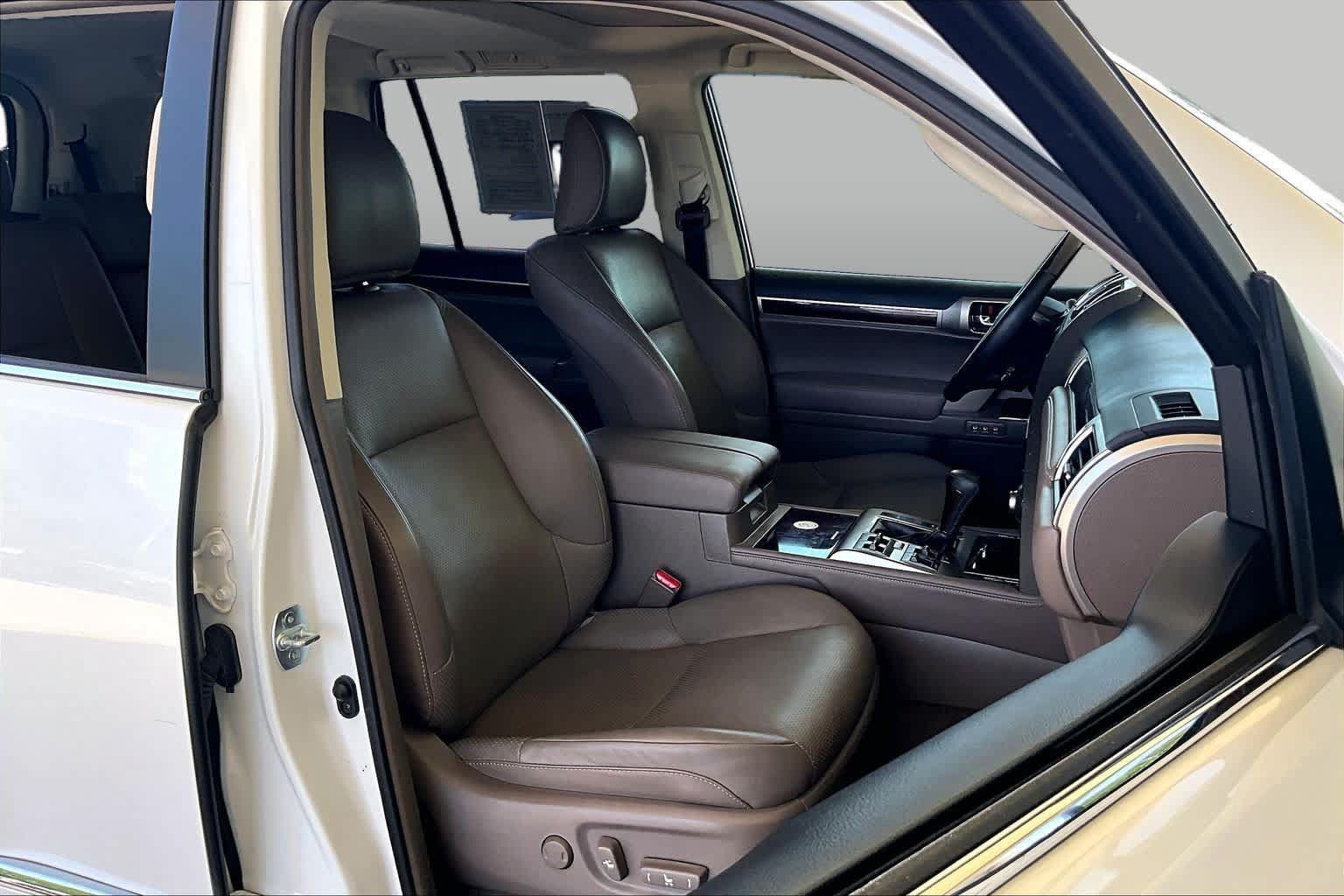 Used 2019 Lexus GX 460 Luxury AWD/4WD image 8