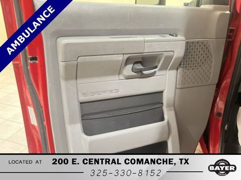 Used 2013 Ford E-450 and Econoline 450 Super Duty w/ Ambulance Prep Pkg image 17