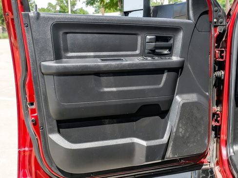 Used 2017 RAM 3500 Tradesman w/ Chrome Appearance Group image 40