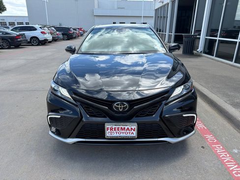 Used 2024 Toyota Camry XSE FWD image 3