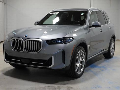 Used 2025 BMW X5 xDrive40i w/ Premium Package AWD/4WD image 1