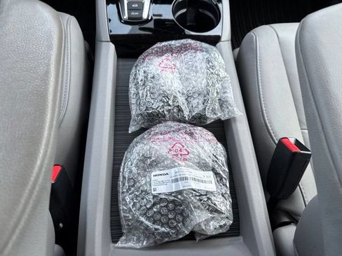 Used 2017 Honda Pilot Touring image 21